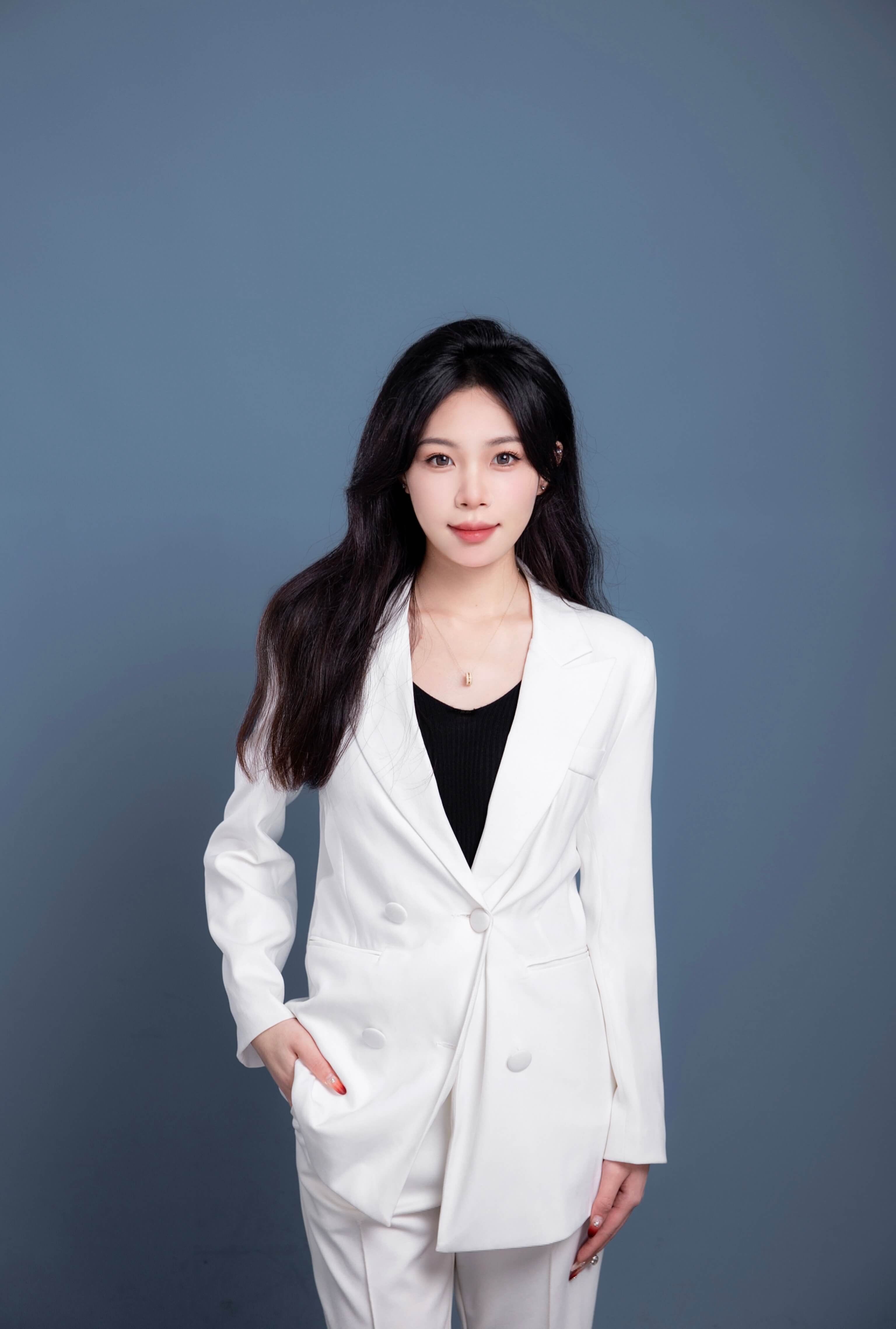 周嘉莹